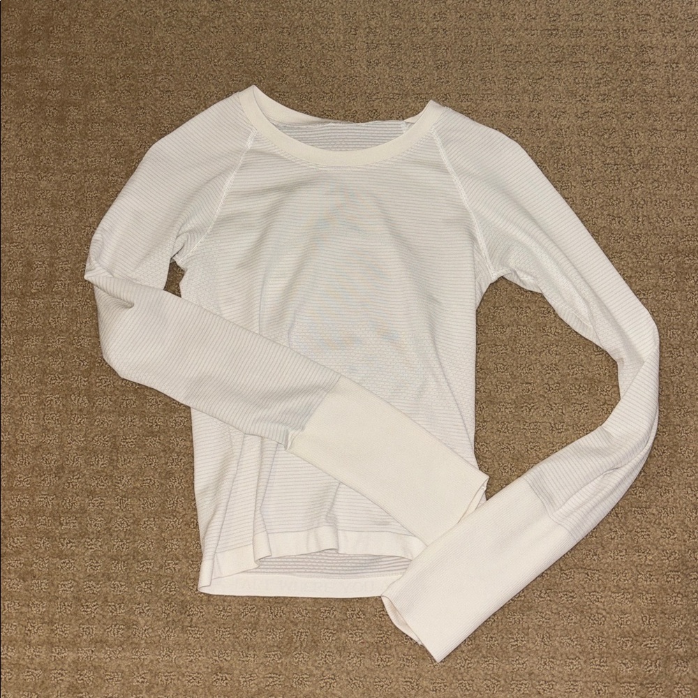 Lulu white swiftly tech long sleeve *waist length* size 2